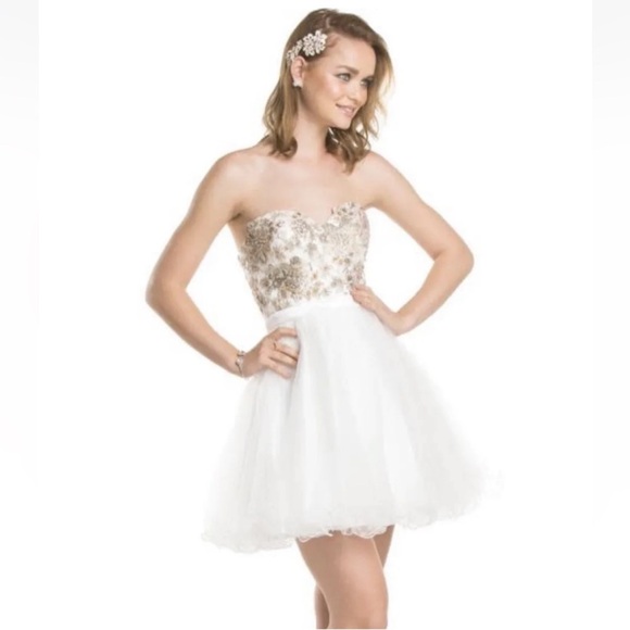 NWT-Homecoming, Formal, Mini Dress-Sz 4-Strapless-Off White - Picture 2 of 5